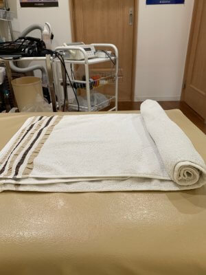 バスタオルを使った枕の作り方 整骨院 鍼灸院 整体なら西宮 阪神西宮のすみれ鍼灸整骨院